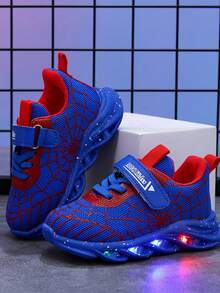 MGO Kidss Tênis MGO Kids para meninos com solado iluminado, nova moda primavera/outono 2024, tênis luminosos com estampa de teia de aranha para meninos, calçados esportivos de malha respirável para crianças de 1 a 6 anos