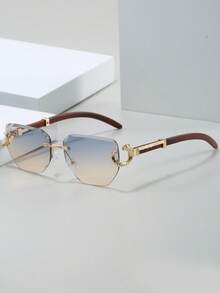 复古闪亮装饰太阳镜，欧美风，适合职业装和休闲装。夏季海滩度假、郊游、旅行的完美礼物。复古方形镜框，适合野外考察、返校季造型。男女皆宜，运动、驾驶、户外、骑行、钓鱼、度假、旅行、派对、装饰、道具、礼品