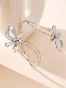 1 件合金双头银花镂空手镯，简约优雅时尚袖口手链，适合母亲节礼物、派对、宴会和日常佩戴