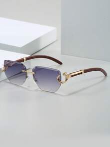 复古闪亮装饰太阳镜，欧美风，适合职业装和休闲装。夏季海滩度假、郊游、旅行的完美礼物。复古方形镜框，适合野外考察、返校季造型。男女皆宜，运动、驾驶、户外、骑行、钓鱼、度假、旅行、派对、装饰、道具、礼品