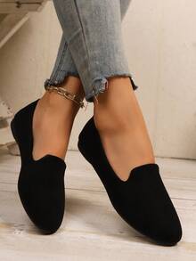 Fall/Winter Women's Fashion Simple Flats, Round Toe Slip-On Casual Shoes, Black Suitable For Work, Commuting, European Style, Flat Heel Pointed Toe Shoes, Maternity & Plus Size - Black - View 6