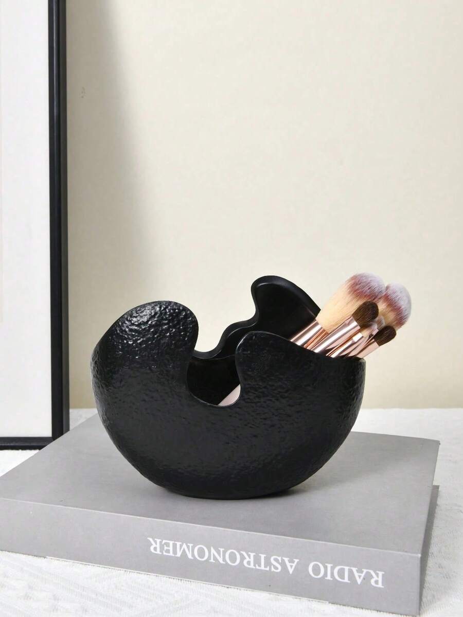 1pc Nordic-Style Decorative Eggshell Flowerpot, With Matte White Textured Surface And Unique Hollow Design. It Is Highly Suitable For Displaying Succulent Plants/Dry Flowers And Adding Decorative Elements To Home Offices. Including Makeup Storage And Makeup Brush Storage - Multicolor - View 1