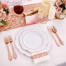 Local Delivery 150 PCS Rose Gold Plastic Plates And Rose Gold Silverware Set - 30 Dinner Plates, 30 Salad Plates, 90 Disposable Rose Gold Utensils For Weddings, Parties, Showers - 玫瑰金 - 查看 5
