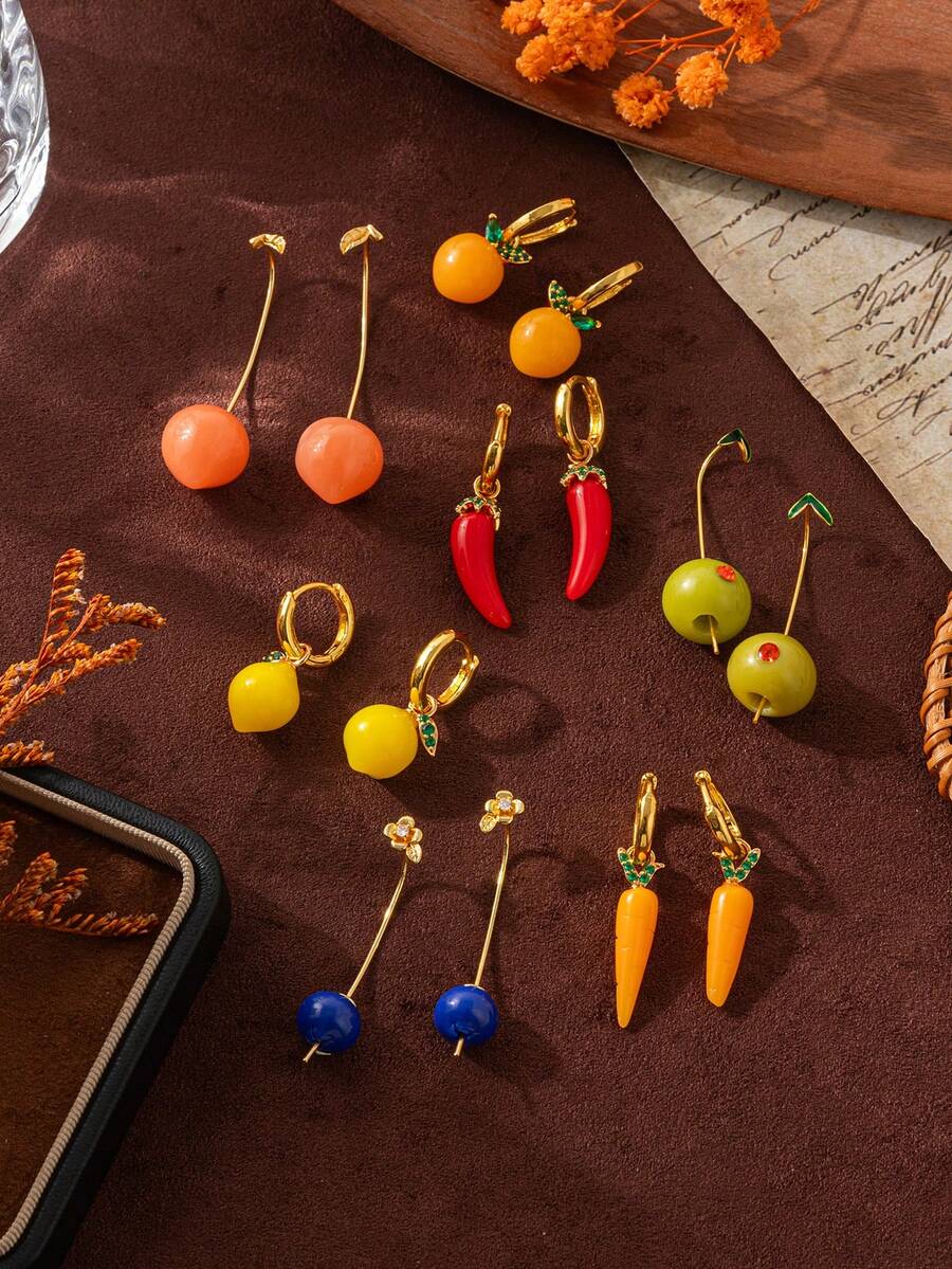 1 对精致、可爱、甜美的水果风格橄榄橙胡萝卜柠檬桃吊坠高品质女士耳环，镀 18K 金，适合送给妻子、母亲和女朋友的日常佩戴。