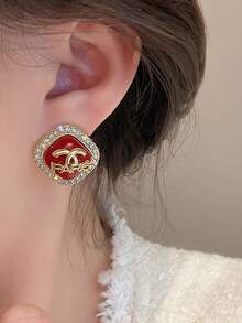 2 件韩式奢华红色字母耳环，镶嵌珍珠和微镶嵌水钻，高端品质百搭耳环 - 滿鑽字母耳釘 - 查看 4