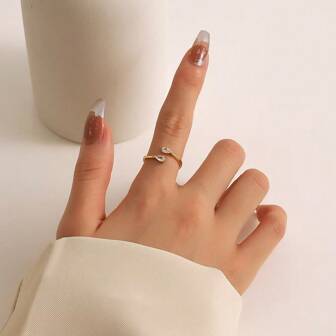 1 件简约水滴形锆石开口戒指，适合女性日常佩戴