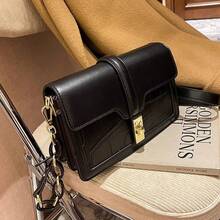 Women Shoulder Bags - 黑色 - 查看 7