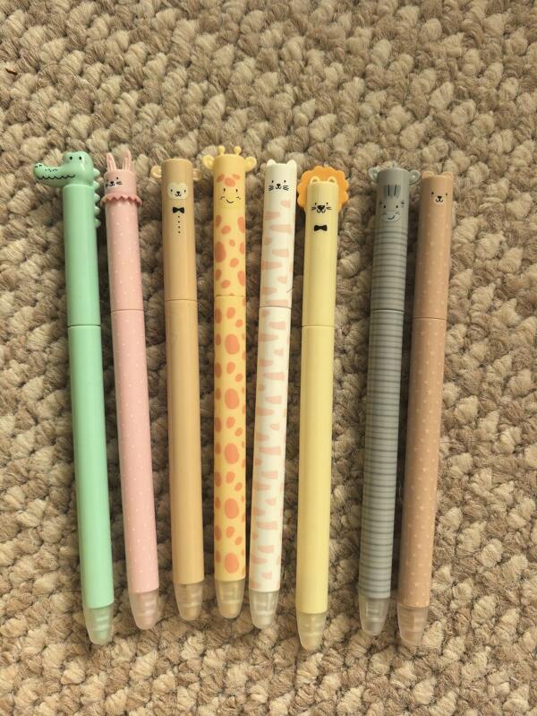 3/8 pièces Crayons mécaniques effaçables thème zoo animal, encre bleue 0,5 mm avec embout effaceur, stylos à bille rétractables twist, écriture lisse et confortable pour la prise de notes, fournitures scolaires et de bureau, facile à effacer, set de stylos effaçables, papeterie créative, rechargeable, cadeau parfait pour les fournitures scolaires, la rentrée et les anniversaires