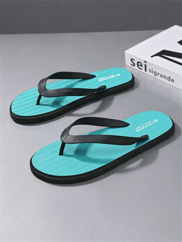 Novos Chinelos Casuais Masculinos Leves e Confortáveis para o Verão, Chinelos Personalizados e da Moda para a Praia, Sandálias de Dedos Antiderrapantes