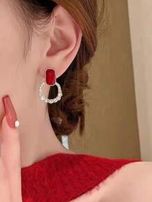 1 Pair Red Crystal Round Hoop Earrings, Fashionable Versatile Banquet Earrings - Red - View 2