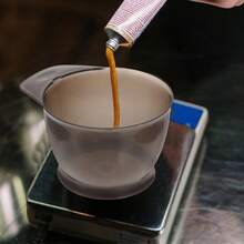 Kit de tintura de cabelo Kanek de 5 peças, incluindo pincel e tigela para tingir - Kit completo de acessórios para tingir cabelo para uso em salão e em casa - Inclui pincel para tingir, tigela para misturar, protetores de orelha e muito mais. Perfeito para família e amigos!