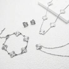 1 Set bestehend aus 18 Karat vergoldetem handgefertigtem, poliertem Kleeblatt- und Blumendesign Armband, Halskette und Ohrringe, hypoallergen und nicht verblassend, geeignet für täglichen Gebrauch von Frauen und als Geschenk
