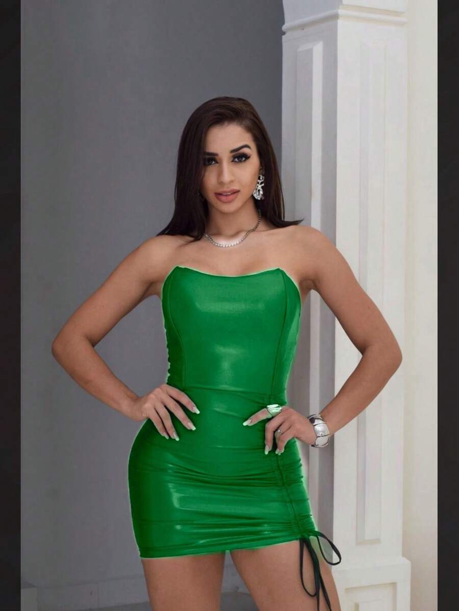 Vestido Curto Murceguinho: Leveza e Estilo em Cada Movimento" natal - Verde - Visão 1