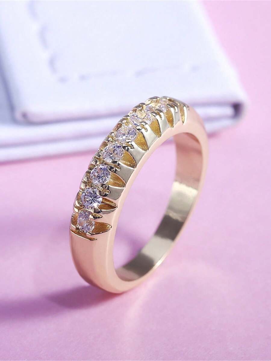 1 件迷人方晶锆石戒指，适合女士婚礼订婚情人节派对礼物