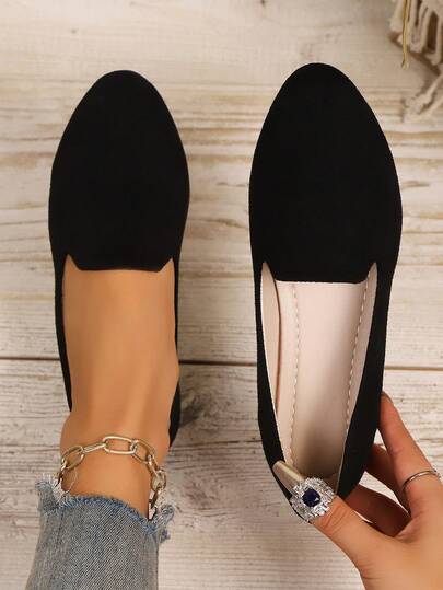 Fall/Winter Women's Fashion Simple Flats, Round Toe Slip-On Casual Shoes, Black Suitable For Work, Commuting, European Style, Flat Heel Pointed Toe Shoes, Maternity & Plus Size
