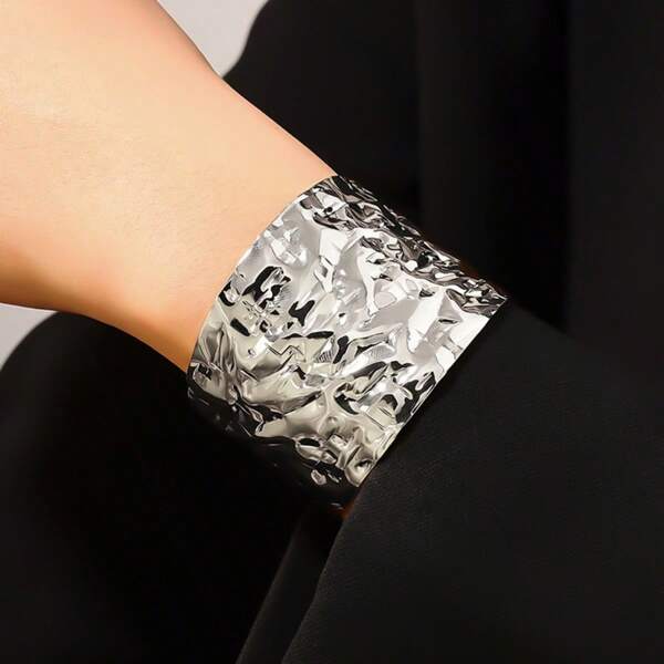 Luxurious Wide Cuff Bangle Bracelet - Exaggerated Irregular Pleats,Hand Jewelry With Elegant Design, Stylish Accessory For Women
