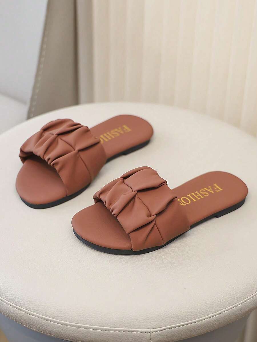 Children's Fashion Outdoor Slippers, Summer Flat Shoes, Sandals, New Girls Shoes, Beach Shoes - Brown - View 1