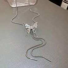 时尚的黑色蝴蝶抽绳长项链适合女孩日常佩戴。 - 銀色蝴蝶 - 查看 1