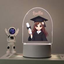 Personalisierte Name Abschlussfeier Acryl Nachtlicht, LED-Lampe als Andenken, Abschlussgeschenk, Acryllicht mit Cartoon-Absolvent, thematische Acryl-Schreibtischlampe für Erinnerungen