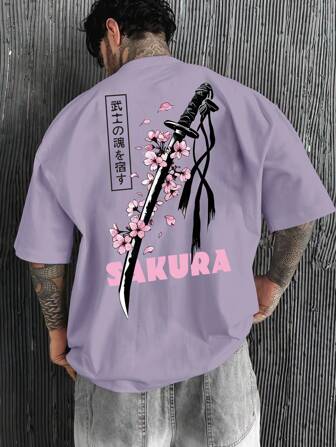 Camiseta casual de cuello redondo holgada para hombres jóvenes con estampado gráfico de Katana y flor de Sakura en color morado