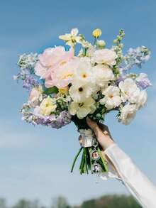 1件定制新娘捧花吊坠，花束照片吊坠，婚礼纪念品，纪念胸针，婚礼纪念礼物，新娘婚礼当天送给新郎的个性化礼物，定制照片胸花翻领别针，金色新郎纪念照片翻领别针，彩色，趣味，可爱，千禧年风格，时尚，男女皆宜，休闲，定制，个性化，独特，专属定制，送给他的理想礼物，送给她的理想礼物，定制婚礼配饰，复古装扮，精致浪漫，秋季装饰，新年魅力，永恒的爱 - 銀色 - 查看 17