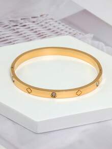 全新设计18K镀金不锈钢花朵、四叶草、蝴蝶手链。适合女性日常佩戴，波西米亚风格，镶嵌彩色方晶锆石。大方、个性、奢华、优雅的黄金首饰，婚礼腕饰套装，适合女孩、女士、妈妈、亲戚、朋友，是婚礼、生日、母亲节、女友情人节的美好礼物。 - 彩色 - 查看 11