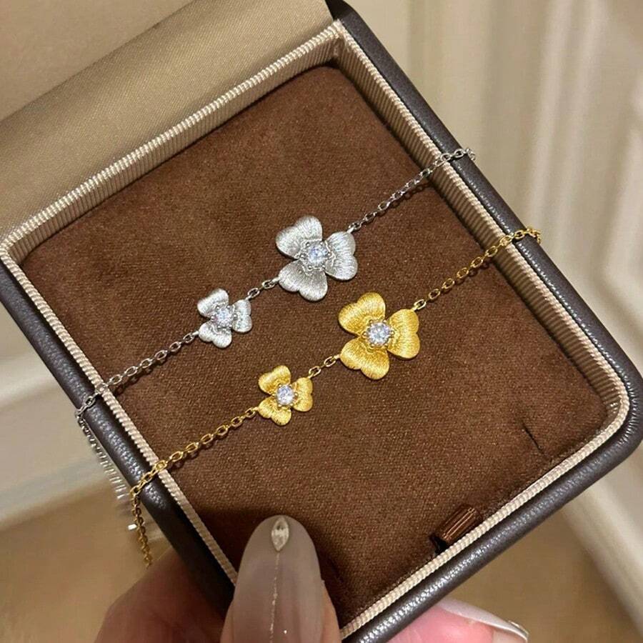 1 Piece Classic Brushed Clover Petal Gold Plated Women's Bracelet, Fashion Women's Gold Bracelet