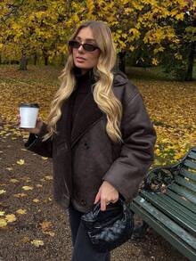 Chaqueta de invierno para mujer con forro de piel marrón - Estilo de calle casual con solapa suelta, bolsillos y mangas largas