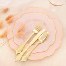 Local Delivery 150 PCS Rose Gold Plastic Plates And Rose Gold Silverware Set - 30 Dinner Plates, 30 Salad Plates, 90 Disposable Rose Gold Utensils For Weddings, Parties, Showers - 粉色 - 查看 4