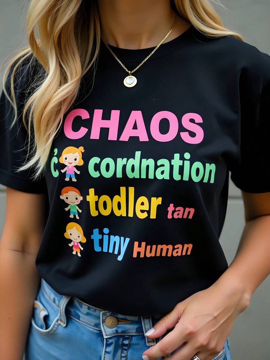 Camiseta de Mujer de 180g de Algodón Negro con Cuello Redondo y Manga Corta, Estilo Casual de Verano. T-shirt con Impresión Colorida "CHAOS, Coordination Todler tan Tiny Human", Ideal para un Look Juvenil y Moderno, Moda Urbana Confortable para el Día a Día, Perfecta para el Ocio. - Negro - Ver 1