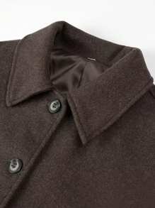 这款复古优雅的女士夹克采用欧美风格和宽松版型法式设计，时尚休闲，是一款百搭的女士长袖单排扣羊毛短外套