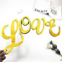 OUTANA 20厘米3D亚克力镜面墙贴，金/银/黑书法字母墙贴。自粘可移除设计，轻松在装饰墙上拼出“生日快乐”。适用于装饰客厅、卧室、厨房、办公室、健身房等场所。 - 金色 - 查看 5