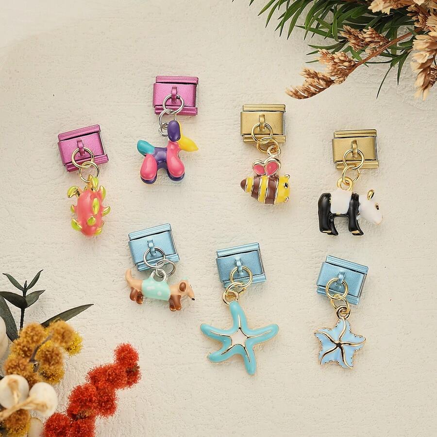 1 chiếc vòng tay bằng thép không gỉ nhiều màu sắc, với mặt dây chuyền hình các nhân vật hoạt hình, động vật và thức ăn, dùng để tự làm trang sức cho vòng tay và vòng cổ, có thể phối hợp tự do với nhiều phong cách khác nhau. - Các mô-đun - Xem 1
