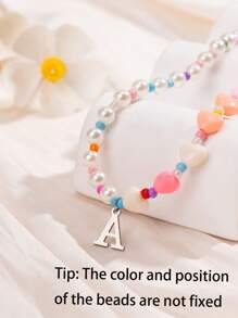 1 pieza Collar con inicial colorida de A a Z, collar con colgante con forma de corazón de letra de A a Z hecho a mano con cuentas, detalles en el bordado y personalizado