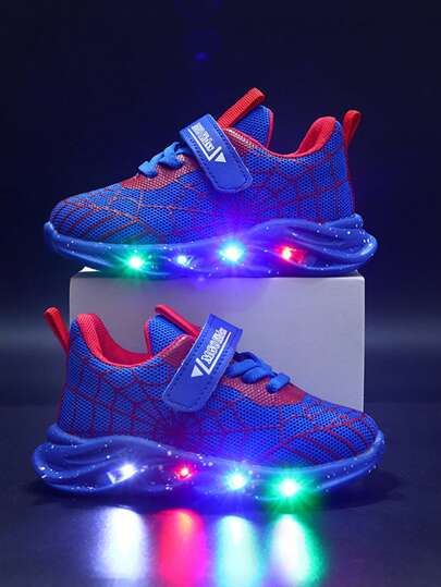 MGO Kidss Pantofi sport MGO pentru copii cu talpă luminoasă, pantofi sport luminoși cu imprimeu de pânză de păianjen pentru băieți, pantofi sport respirabili din plasă pentru copii cu vârsta cuprinsă între 1 și 6 ani, primăvară și toamnă 2024