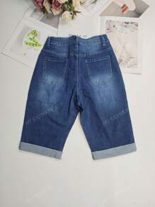 Chic e alla moda: pantaloncini di jeans casual da donna per primavera ed estate