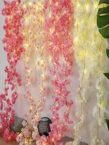 1 Stück romantisches Märchen Kirschblüten Fenster Vorhang Lichterkette, Schlafzimmer Dekoration Blumen Kranz Licht, geeignet für Kinderzimmer, Wohnzimmer/Schlafzimmer, Möbeldekoration und Geburtstag, Hochzeit, Weihnachten, Feiertage & Party Zubehör, Neujahr, Ramadan, Vorhänge, Kamin, Treppen, Weihnachtsbaum Beleuchtung, schafft eine frische und festliche Atmosphäre, batteriebetriebene Wanddekoration, ganzjährig (Batterien nicht enthalten)