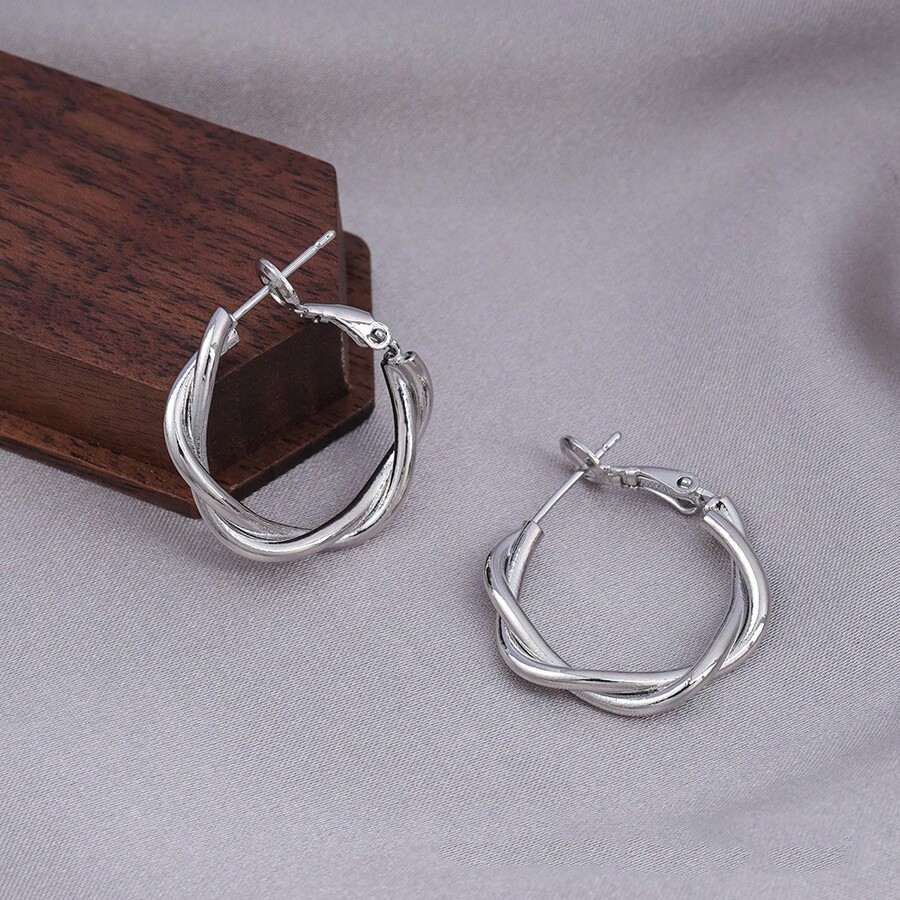 Fashionable Geometric Cable Hoop Earrings, Minimalist Versatile Personalized Statement Earrings For Women - Yellow Gold - View 1