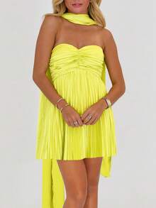 Women Y2K Pleated Strapless Mini Dress Silk Satin Ruffle Short Dress Scarf A Line Tube Dresses Beach Clubwear - 芥末黃 - 查看 1