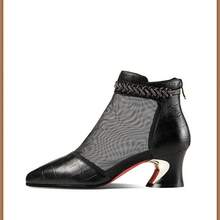 物のソフトレザーのサンダル、女性用メッシュトゥキャップサンダル、女性用太いヒール、2025春夏の新しいスタイル、女性用ミディアムヒール中空メッシュブーツ、夏 - ホワイト - チェックする 7