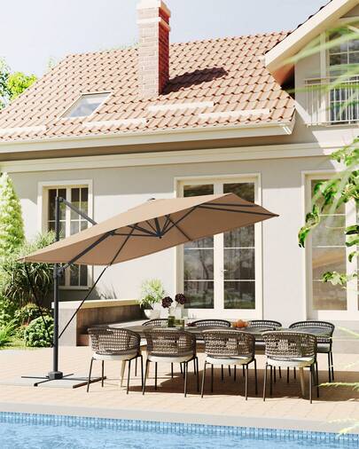 SONGMICS Parasol de Jardin Déporté 270 x 270 cm, UPF 50+ Parasol d'extérieur, Parasol de Terrasse, Pivotant à 360°, Inclinaison, avec Manivelle, Base en Croix, Blanc Crème