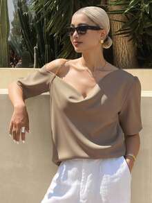 Livesso 1 件女士纯色不对称领短款泡泡袖时尚优雅衬衫，短袖上衣夏季 - 咖啡棕 - 查看 4