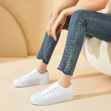 White Platform Sneakers For Women, Low Top Canvas Shoes - 白色單色 - 查看 3
