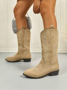 1 par de botas elegantes y de moda para mujer, botas occidentales bordadas de color caqui, botas occidentales bordadas de tacón alto, botas vaqueras bordadas con estilo, botas planas de media pantorrilla con slip-on para otoño/invierno, fiesta - Caqui - Ver 3