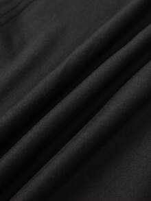 Short Sleeve Round Neck T-Shirt With Cartoon Image Printed On It, Casual And Fashionable Short Sleeve T-Shirt, Micro Elastic, Non-See-Through, Easy To Care For Material, Ideal Daily Wear, Ladies T-Shirt - 黑色 - 查看 4