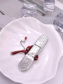 Creative Simulated Bandage Metal Tassel Brooch, Unisex Fashionable Hiphop Street Style Pins Apparel Accessory