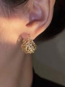 1 Pair Fashion Hollow Ball Earrings For Women, Elegant Openwork Sphere Earrings, Birdnest Circle Hoop Earrings For Casual, Holiday, Party