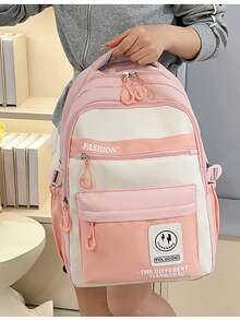 大容量轻便字母贴片粉色经典背包学院风可爱背包带别针和卡通熊适合青少年女大学生，适合学校，初中，高中女大学生，白领，新手和白领，非常适合返校，开学第一天，大学，工作，商务，通勤，购物，度假，街头和日式风格女士包