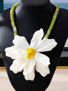 1pc Exaggeration Resin Flower Handmade Beaded Women Personalized Floral Pendant Necklace, Camellia 3D Party Necklace