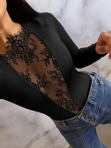 Buzzelle Camiseta de mujer con parches de encaje transparente, tela de punto con empalmes de encaje de corte aleatorio, adecuada para citas y uso diario, nueva camiseta 2026, camiseta del Día de San Valentín, sexy - Negro - Ver 4